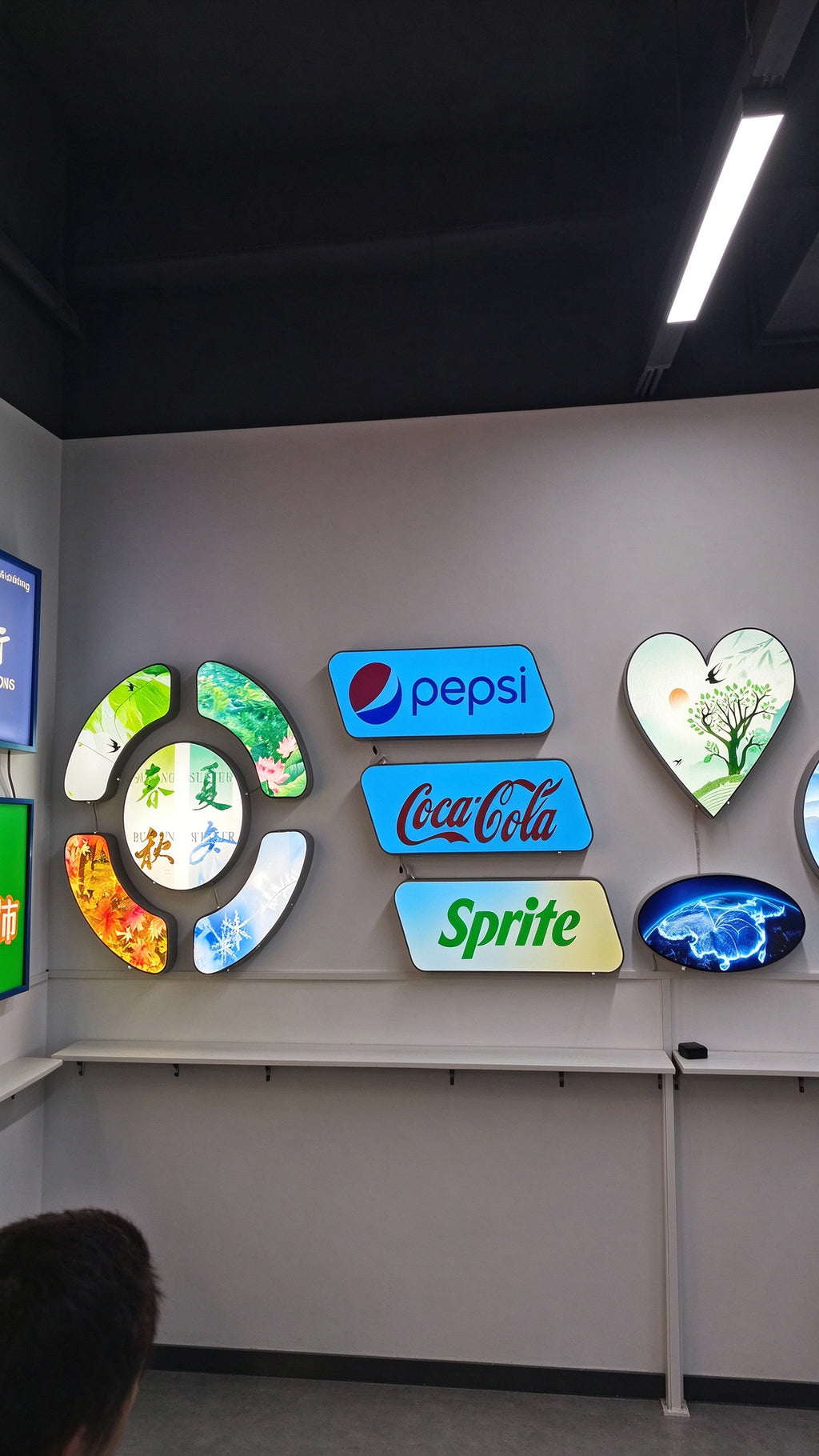 Custom Shaped Light Box ，Outdoor Irregular Shaped Light Boxes